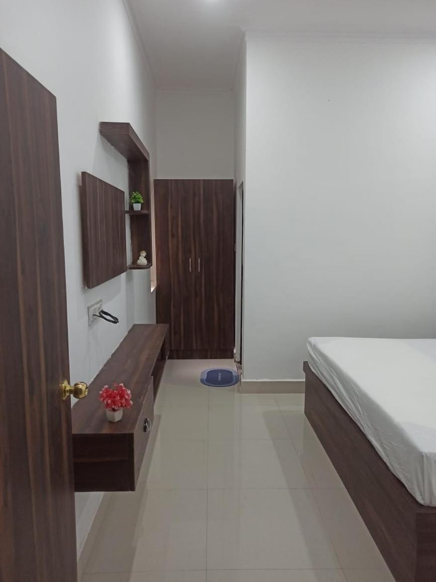 Abhiram Homestay Khajuraho Exterior photo